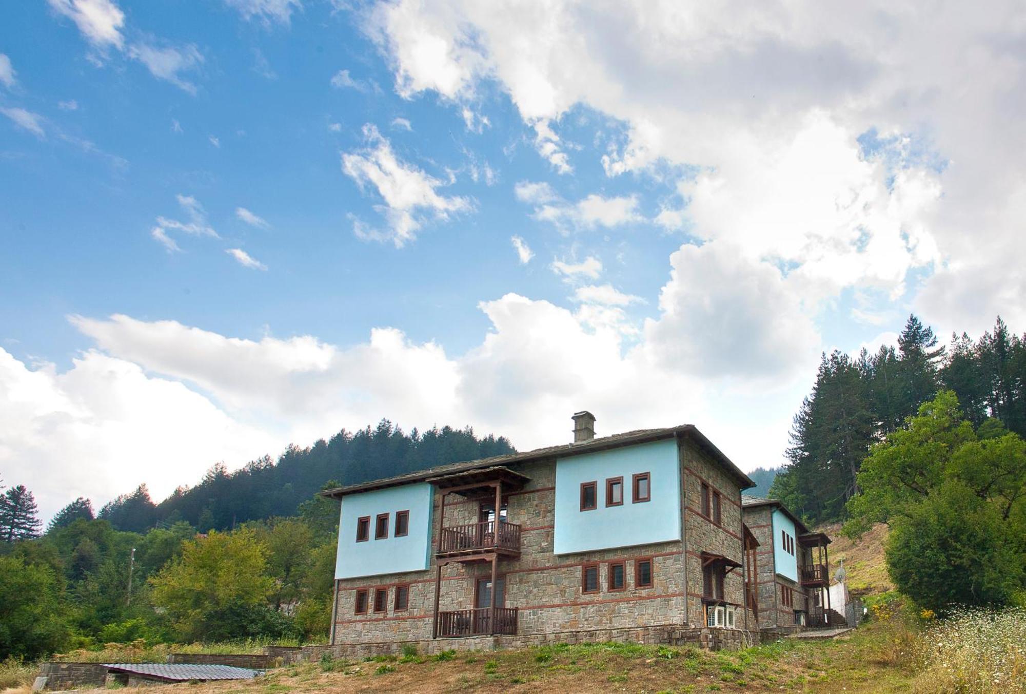 Kerasies Guesthouse Vovousa Bagian luar foto