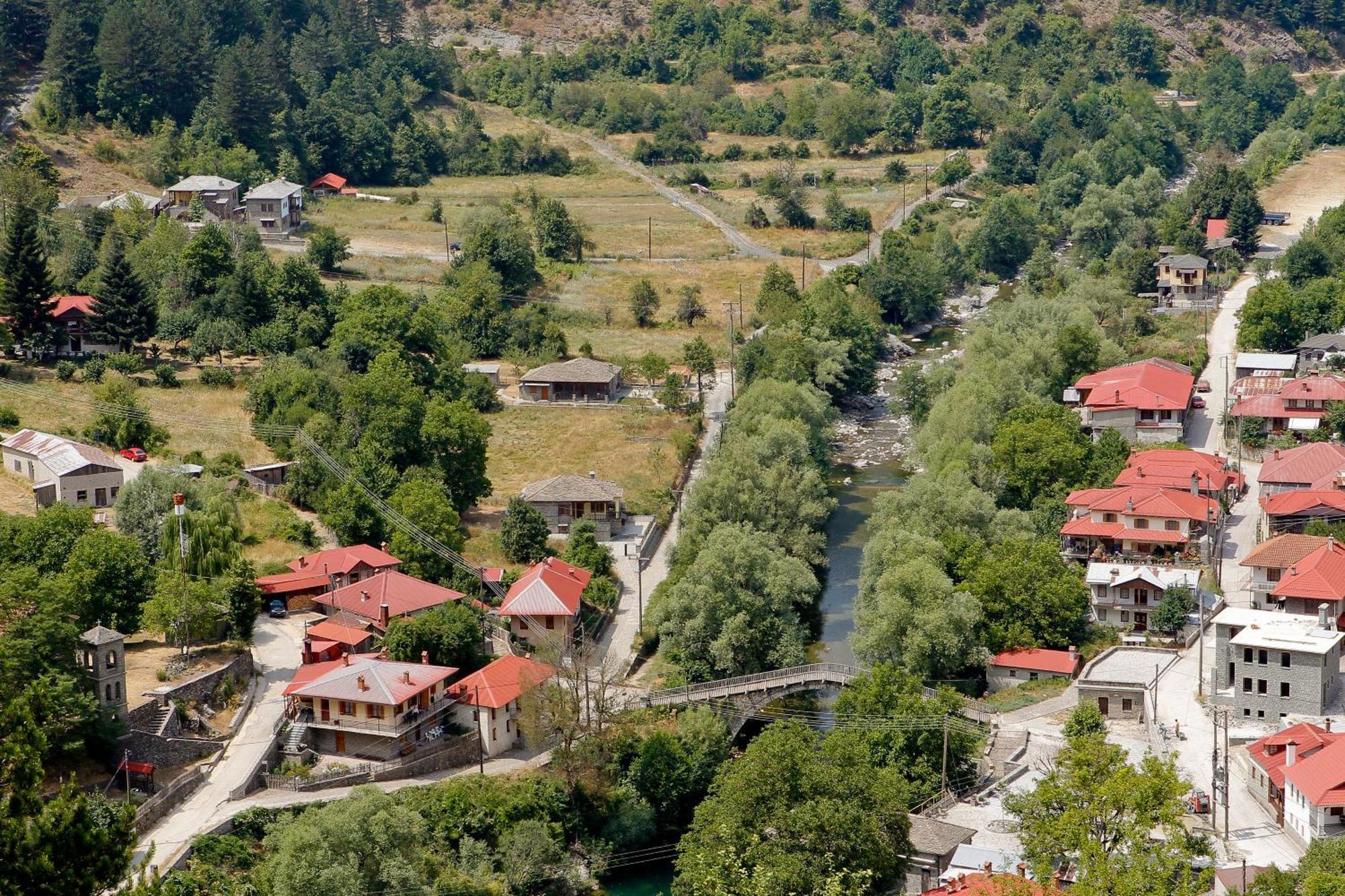 Kerasies Guesthouse Vovousa Bagian luar foto