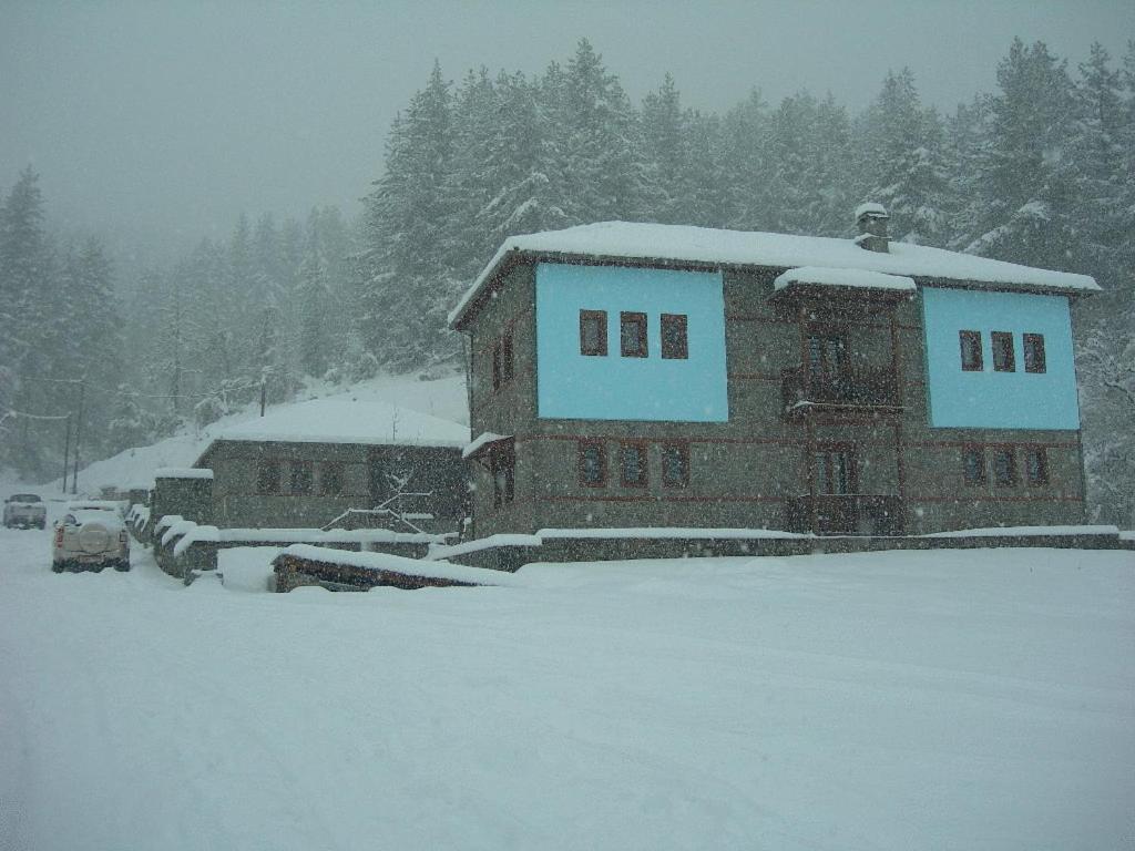 Kerasies Guesthouse Vovousa Bagian luar foto